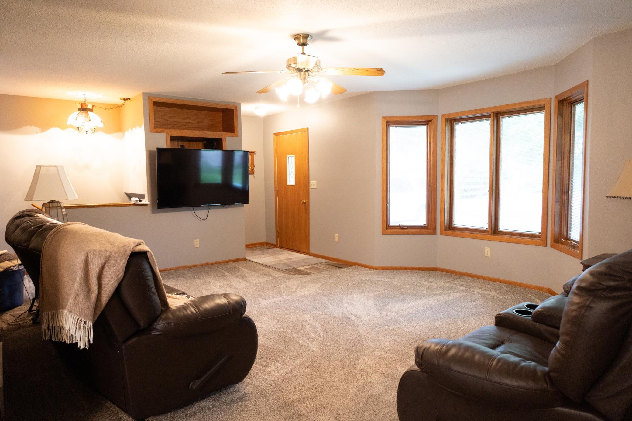 601 Lafayette Avenue S