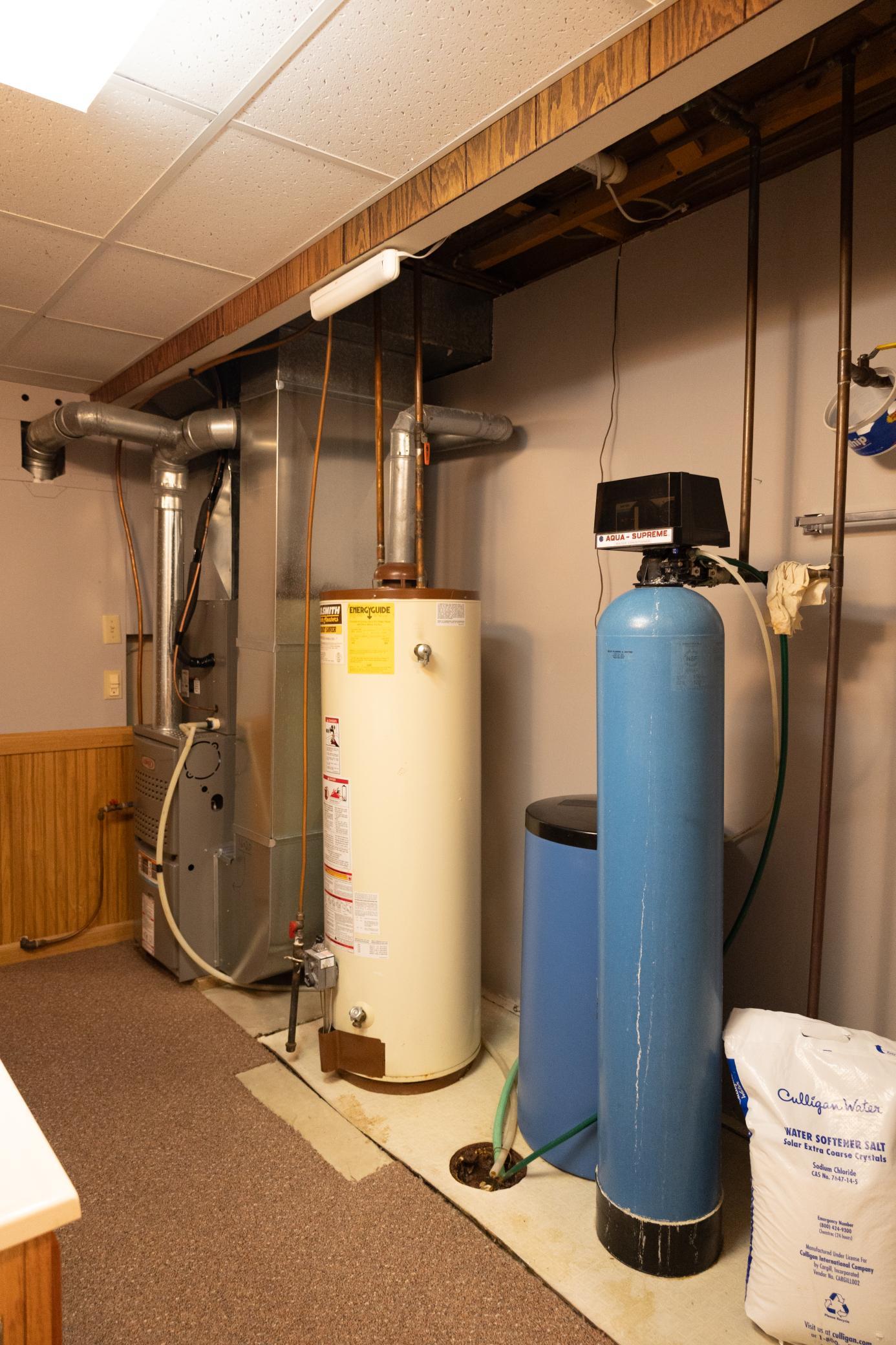 601 Lafayette Avenue S