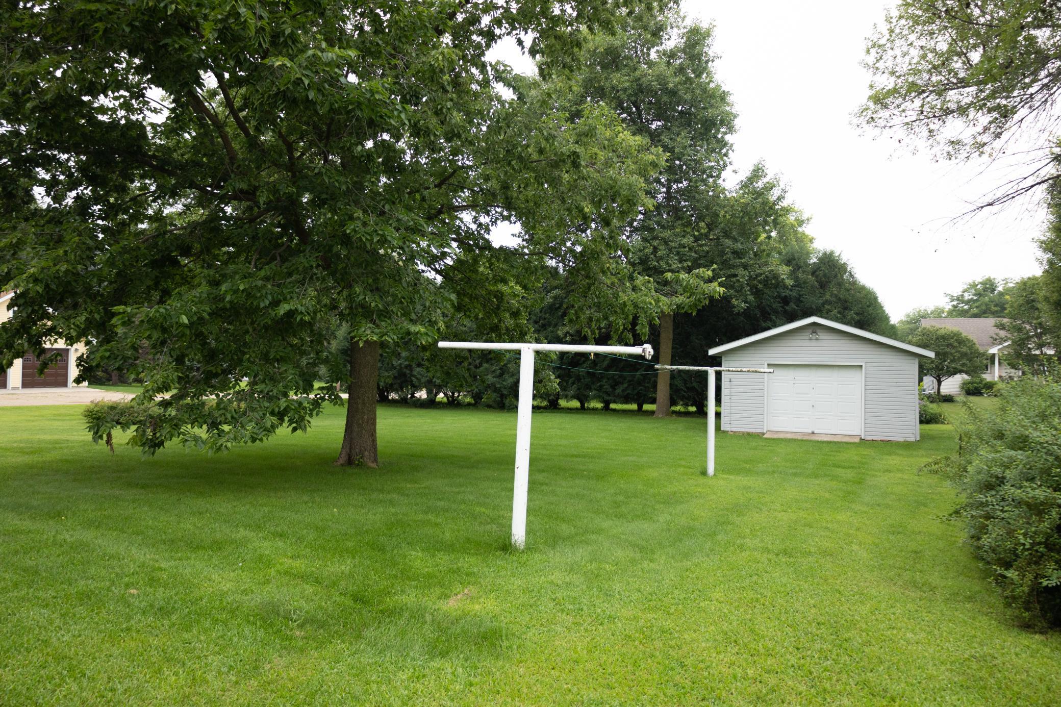 601 Lafayette Avenue S