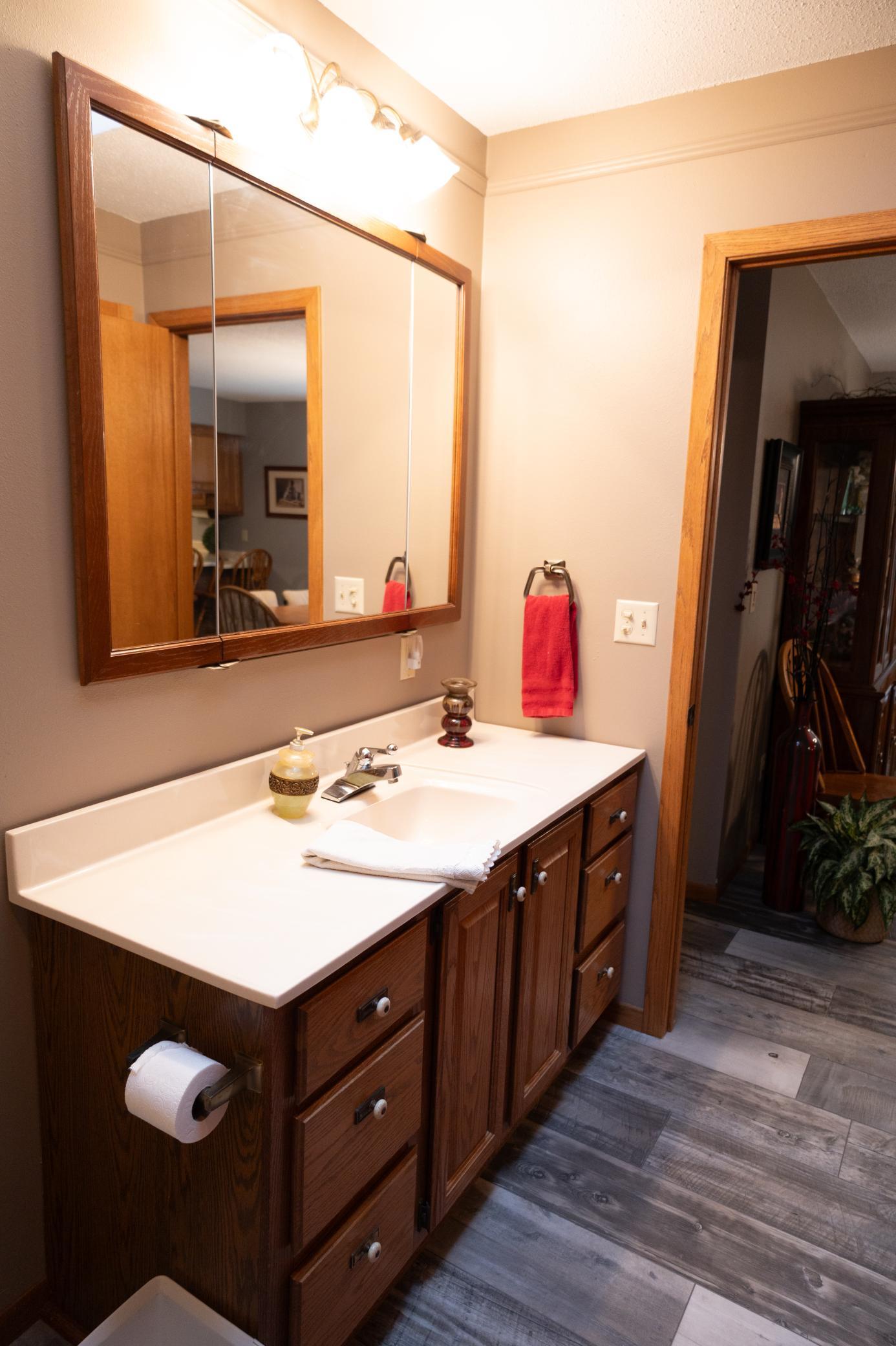 601 Lafayette Avenue S