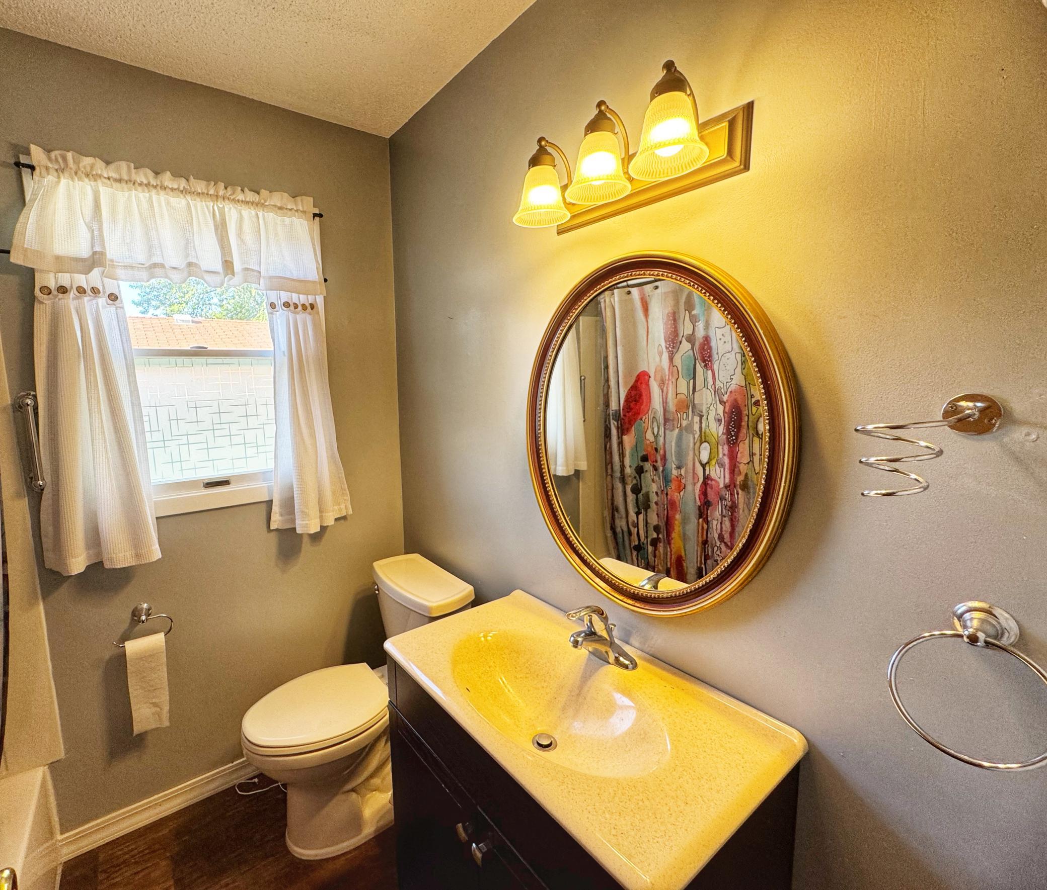 1613 Burlington Avenue