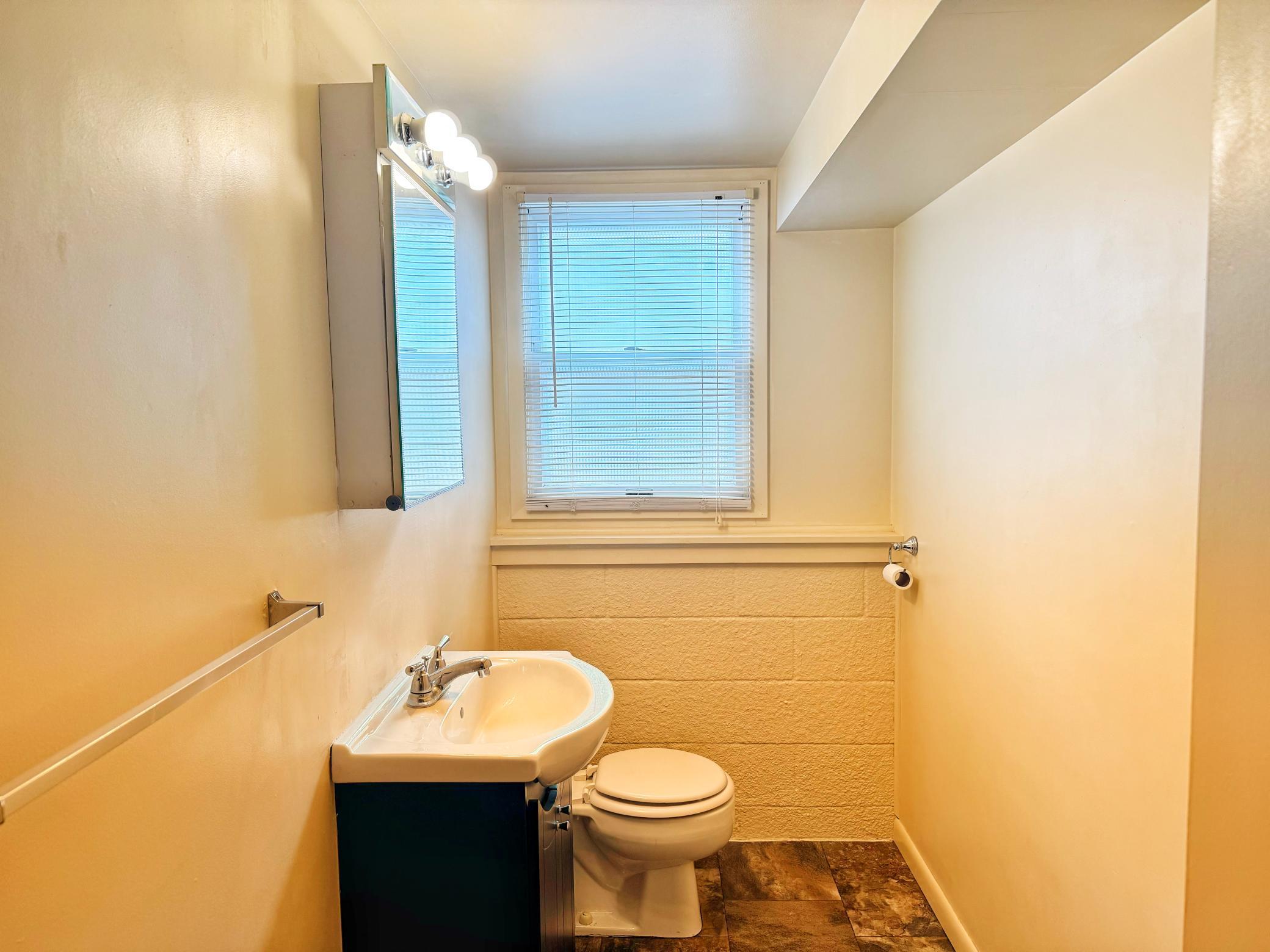 1613 Burlington Avenue