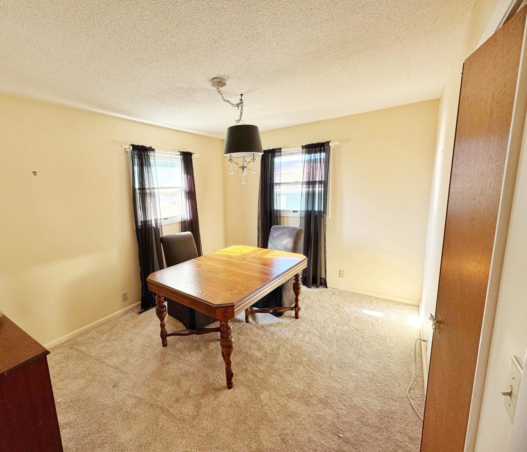 1613 Burlington Avenue