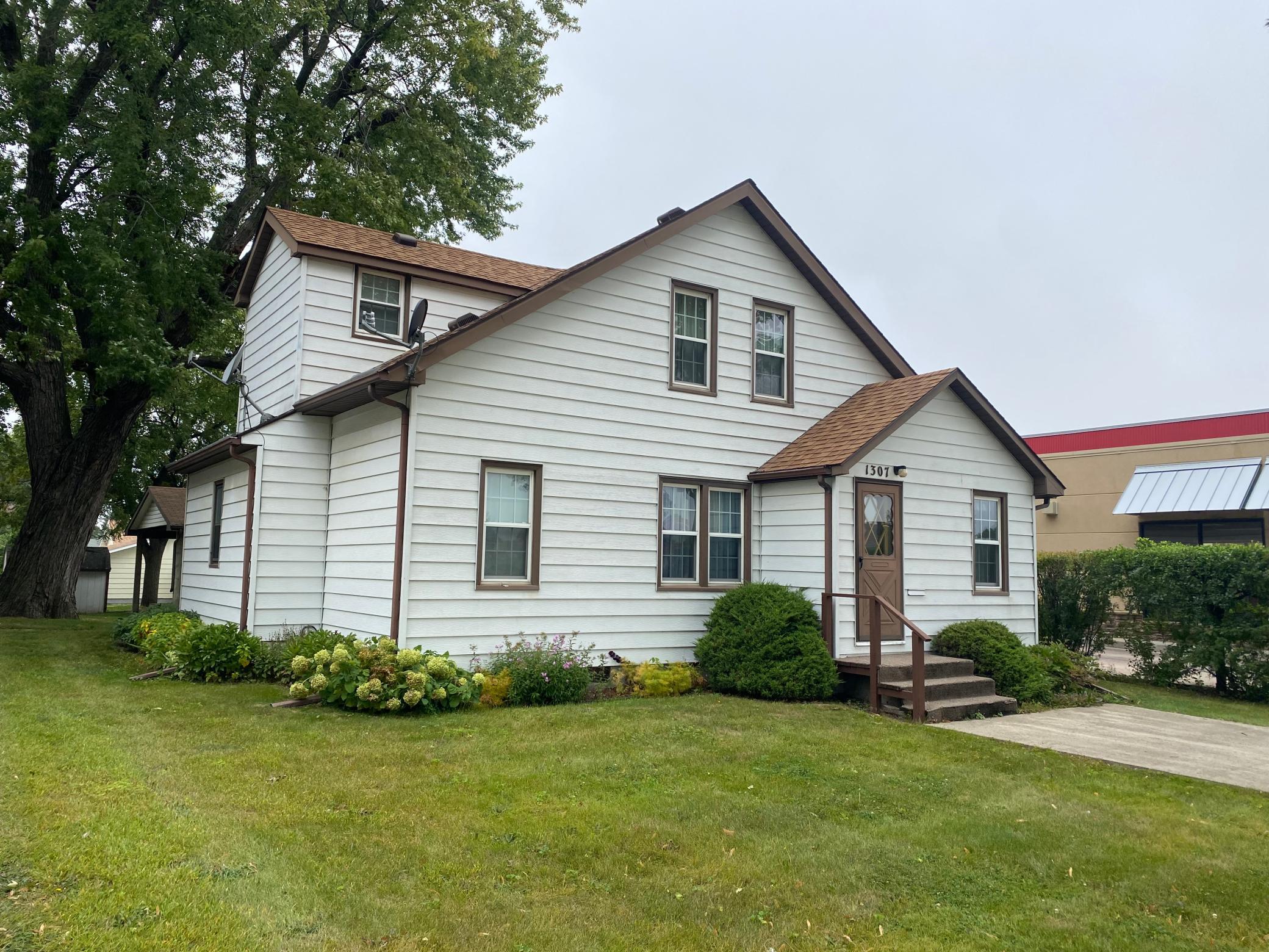 1307 Humiston Avenue