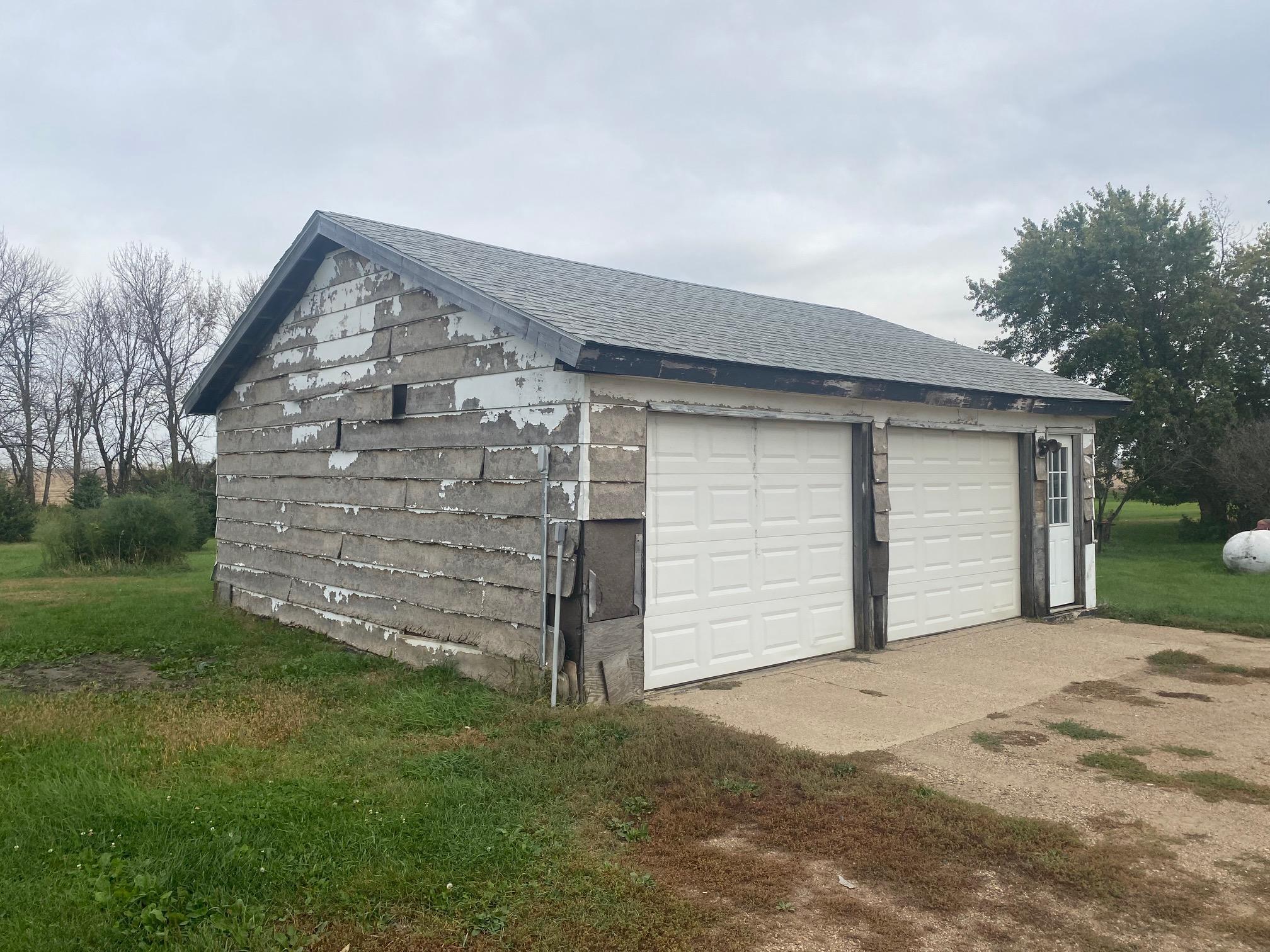 21491 Sundberg Avenue