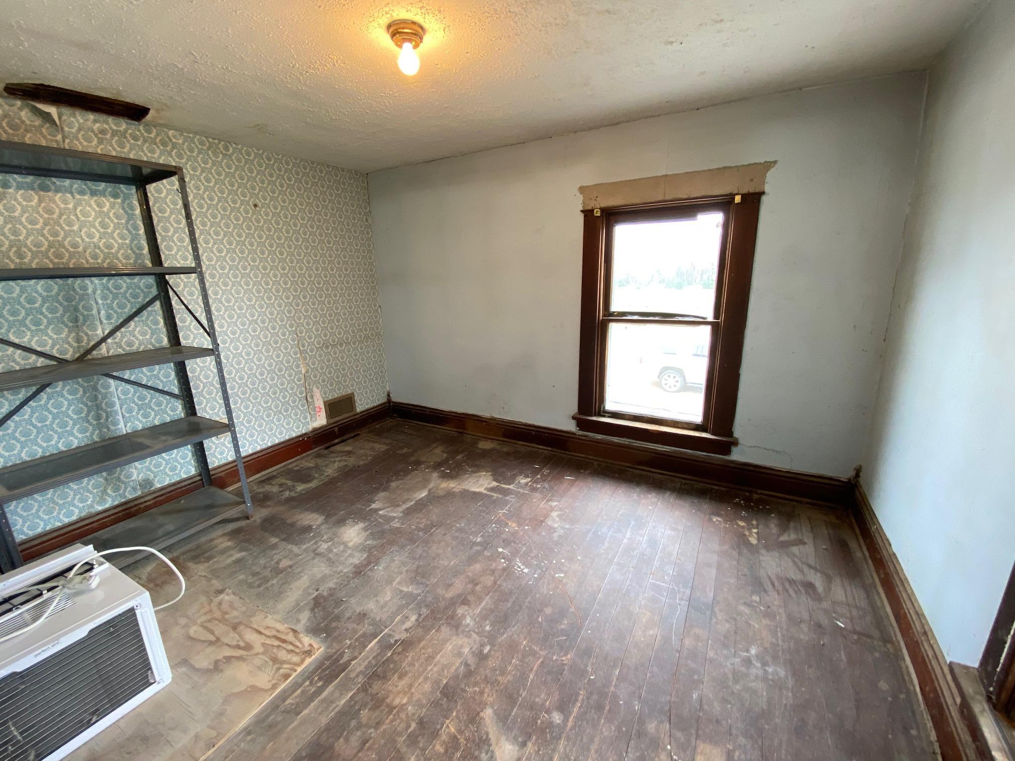 21491 Sundberg Avenue