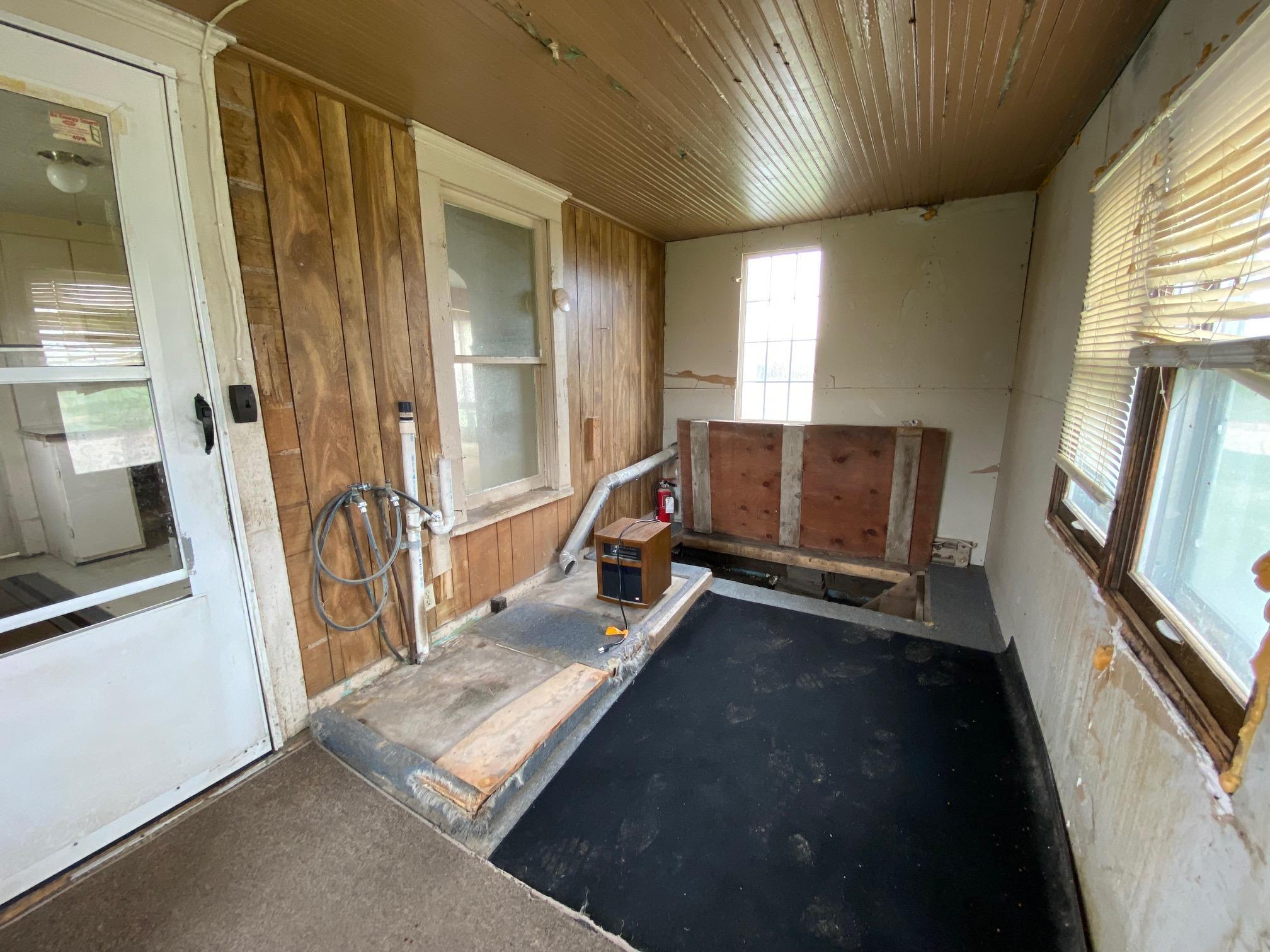 21491 Sundberg Avenue