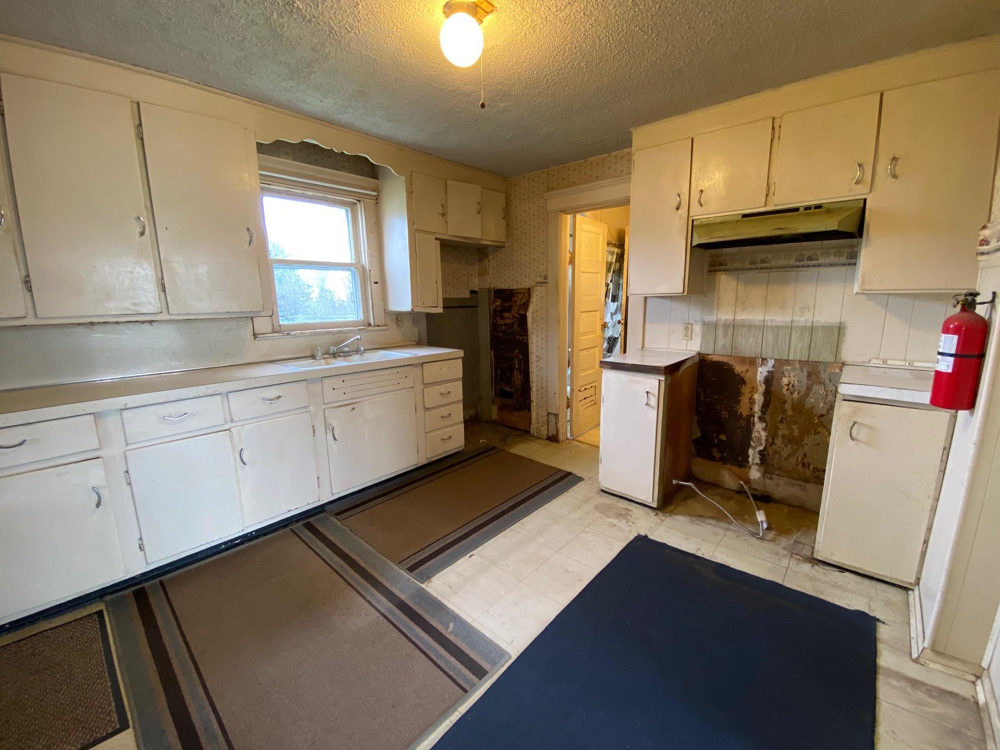 21491 Sundberg Avenue