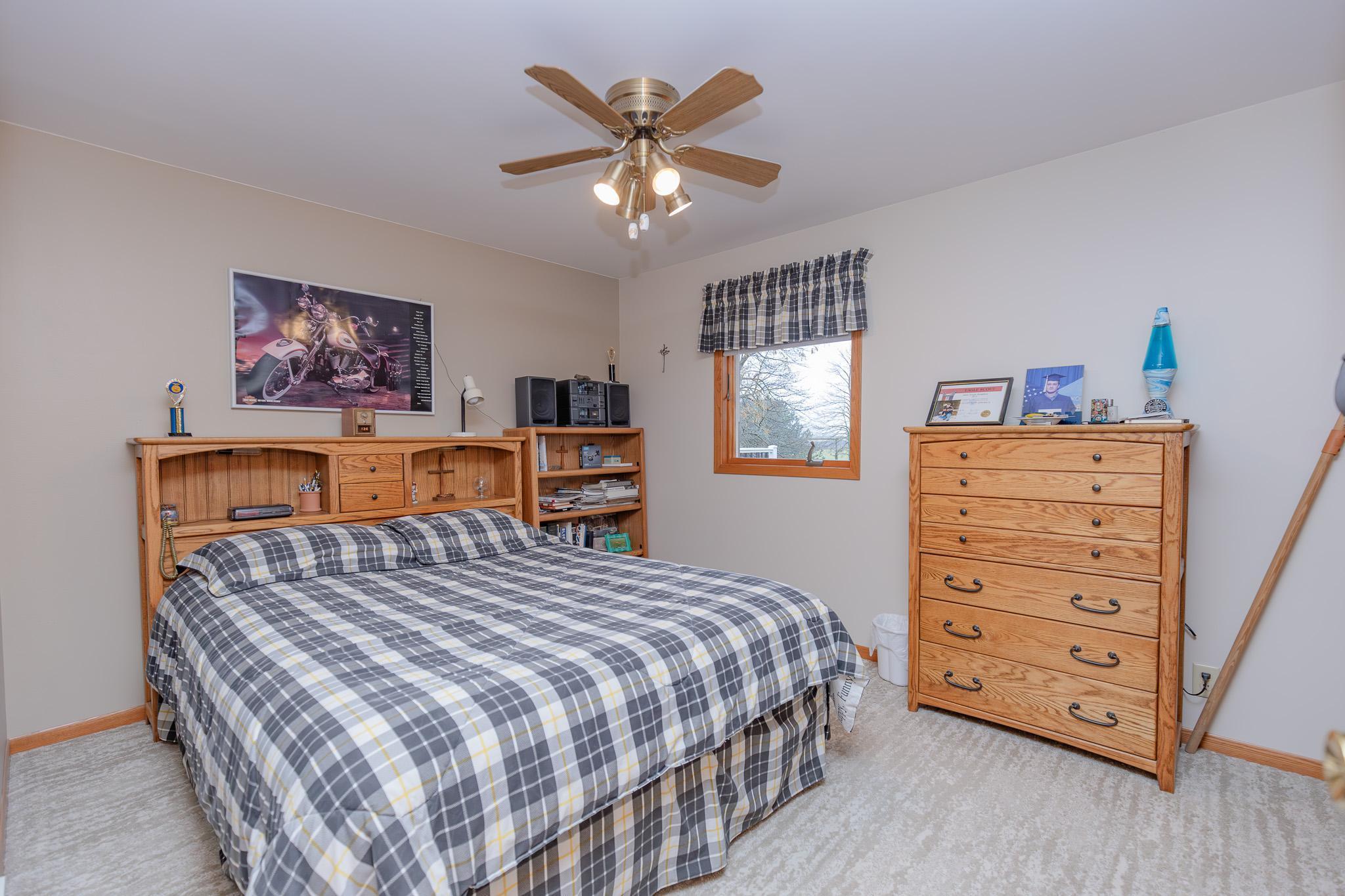 603 Lafayette Avenue S