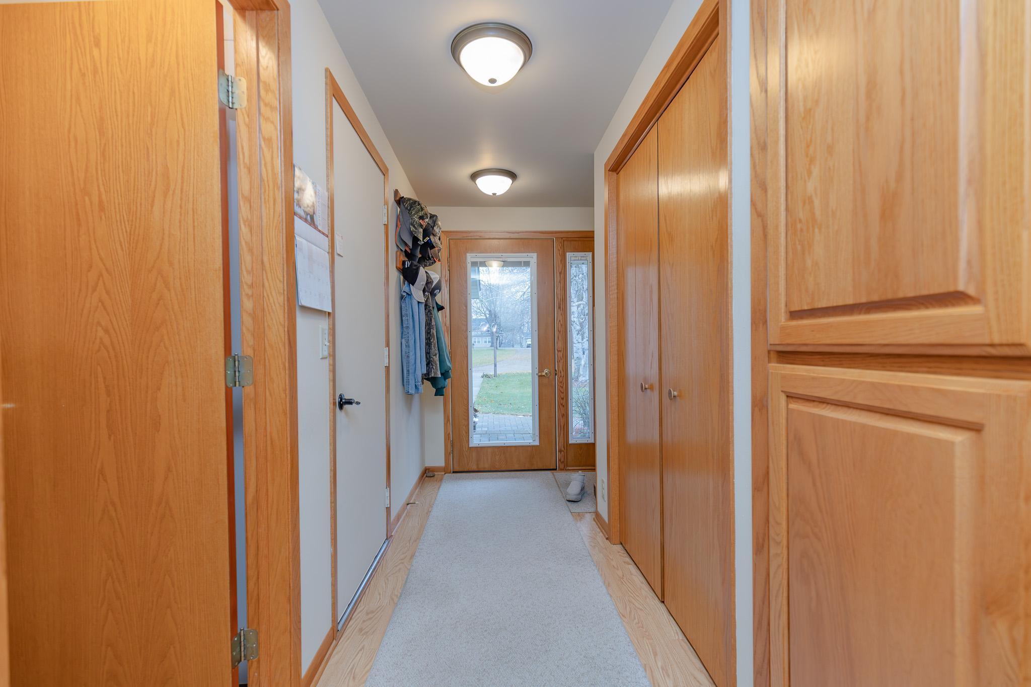 603 Lafayette Avenue S