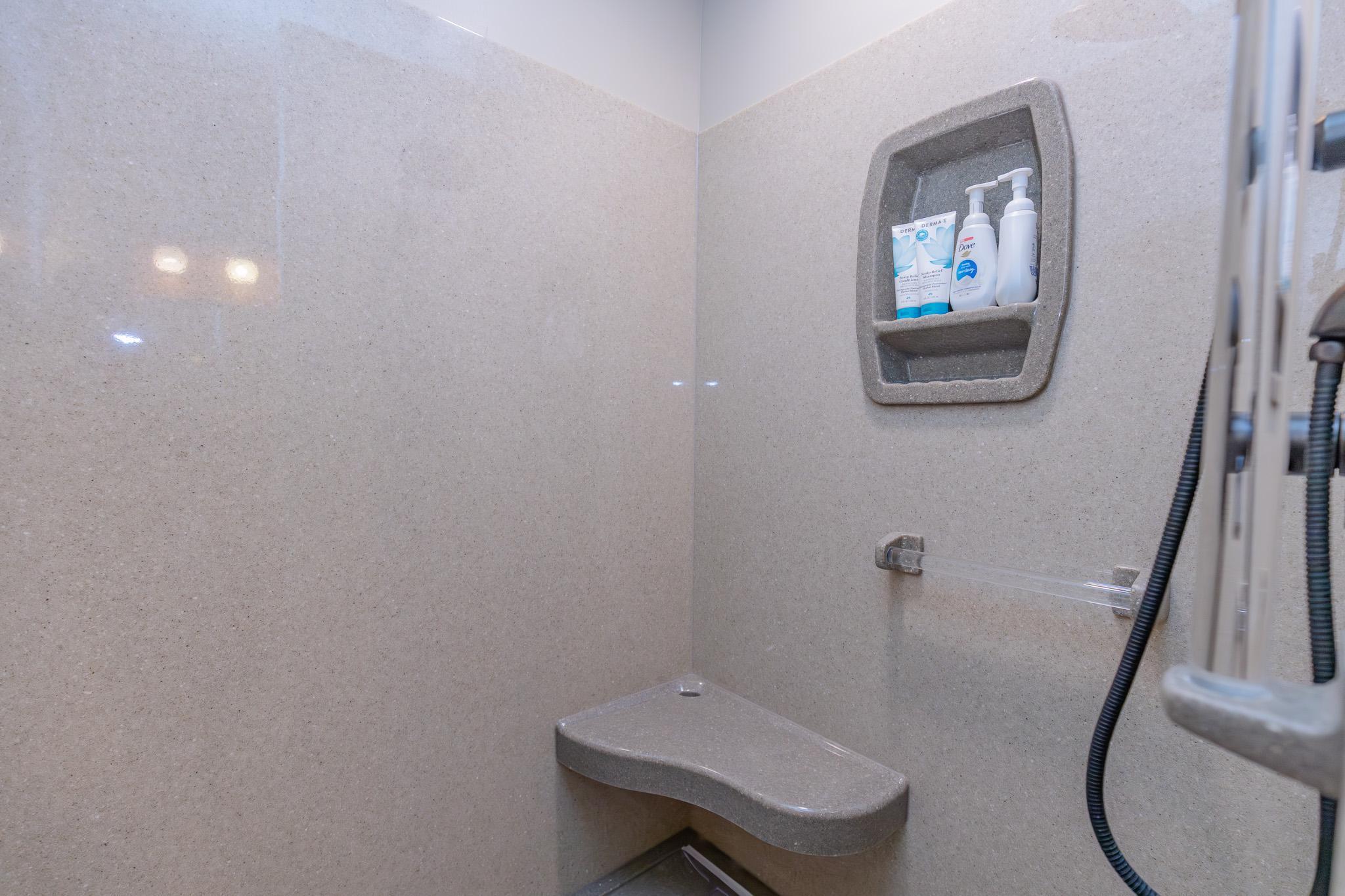 603 Lafayette Avenue S