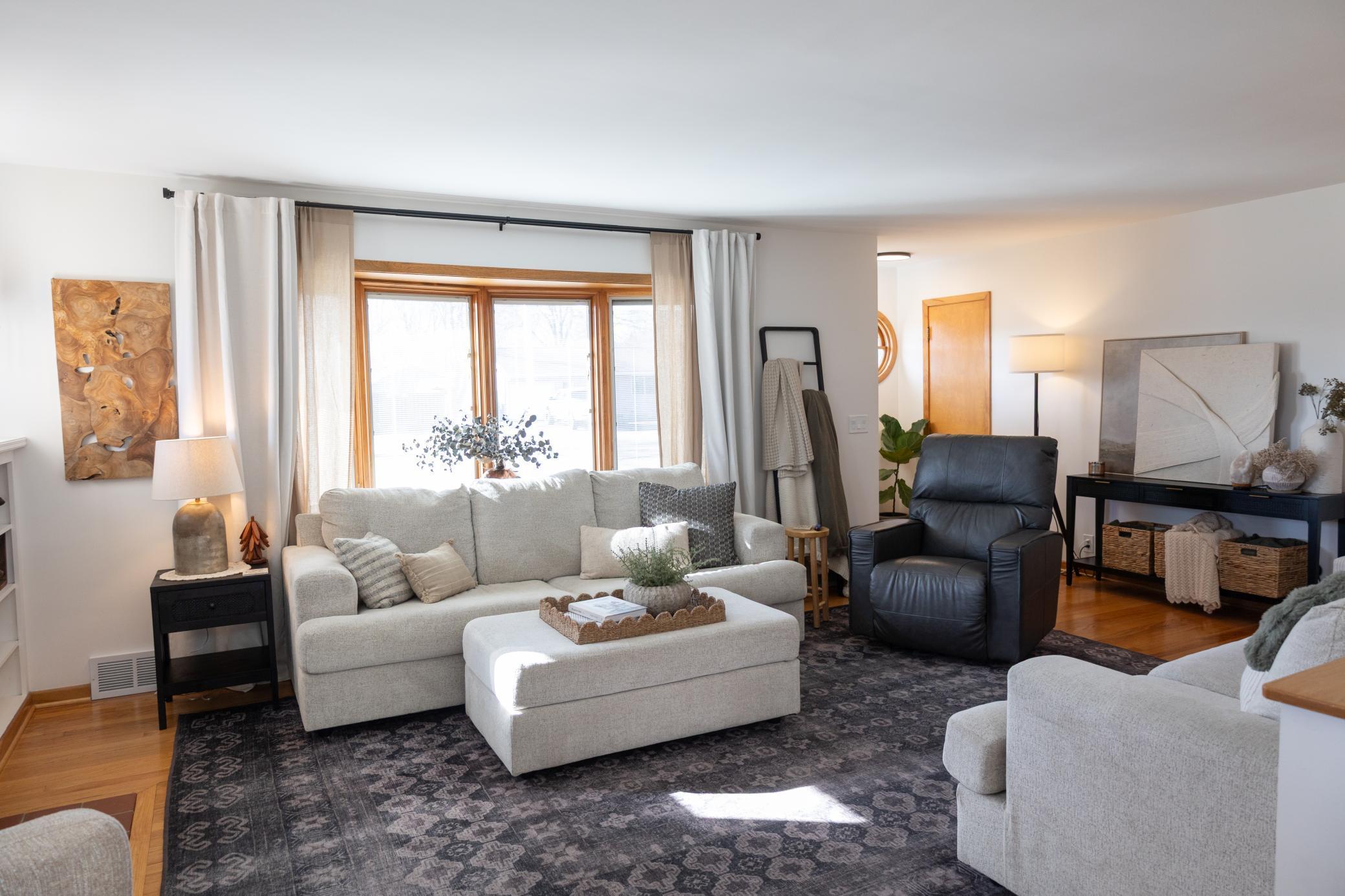 204 Clary Street W