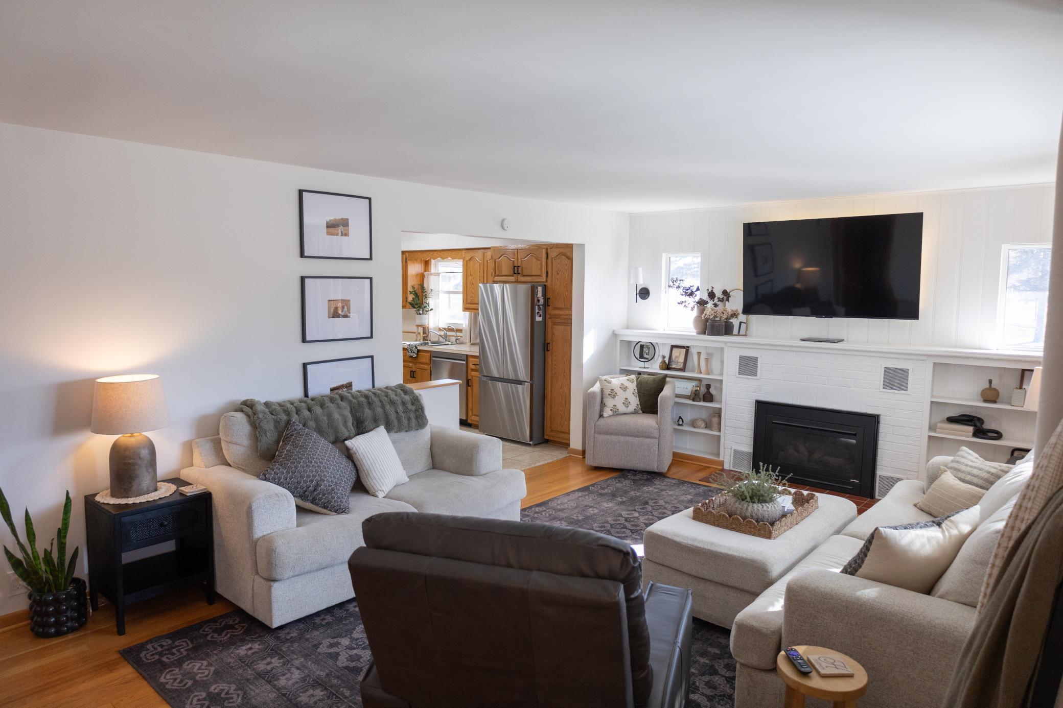 204 Clary Street W