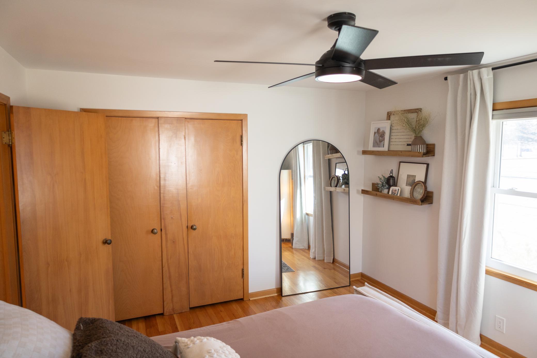 204 Clary Street W