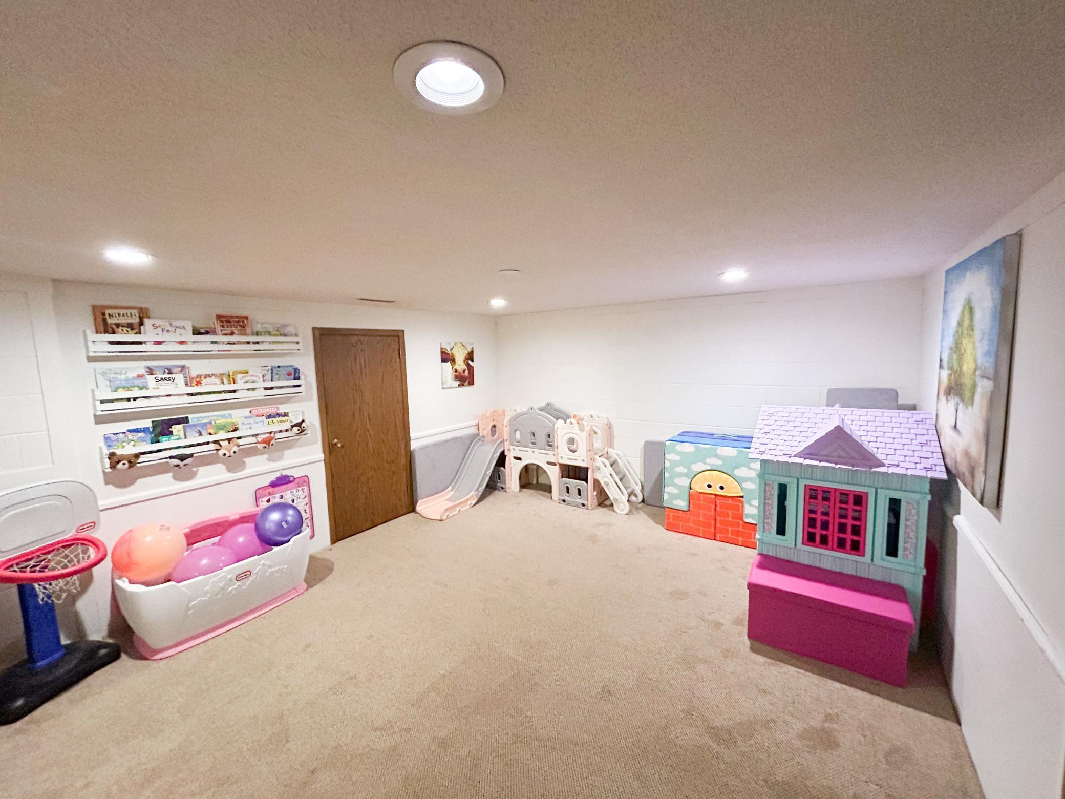 1166 Maplewood Drive