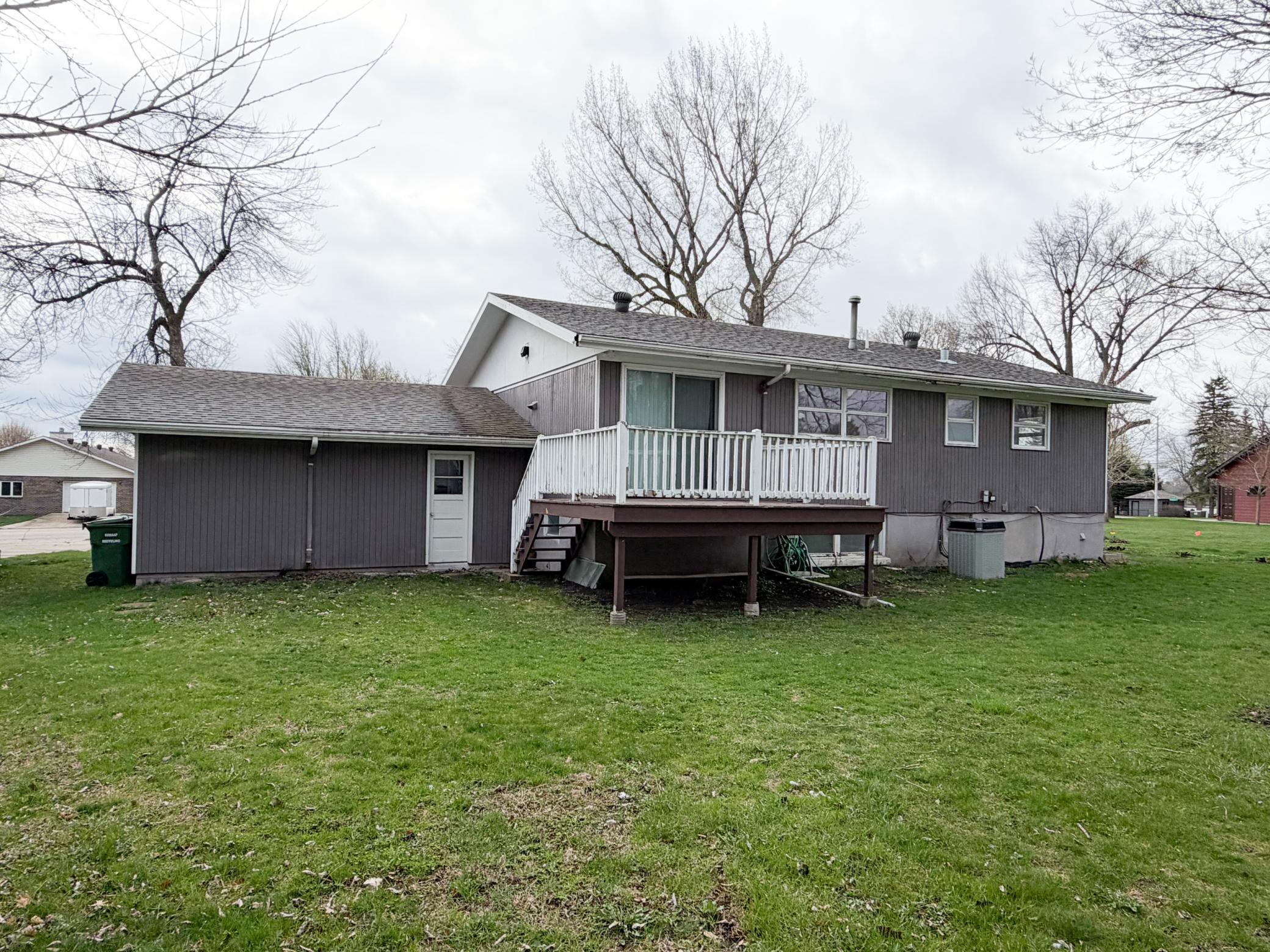 746 W Shore Drive
