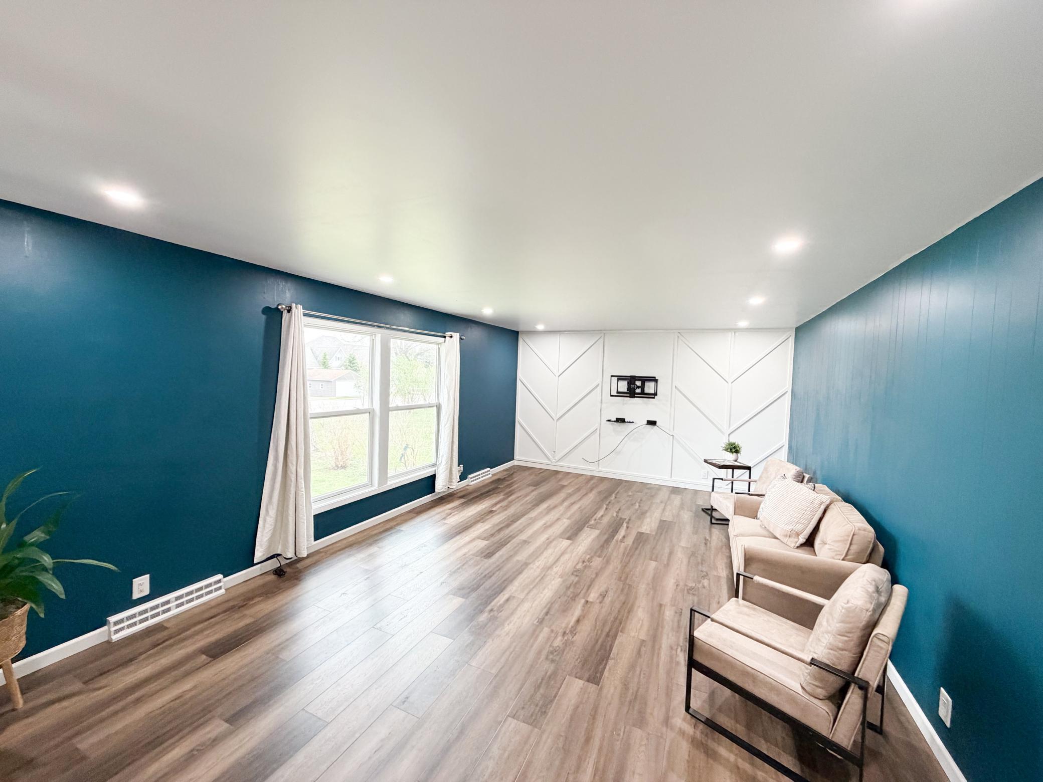 746 W Shore Drive
