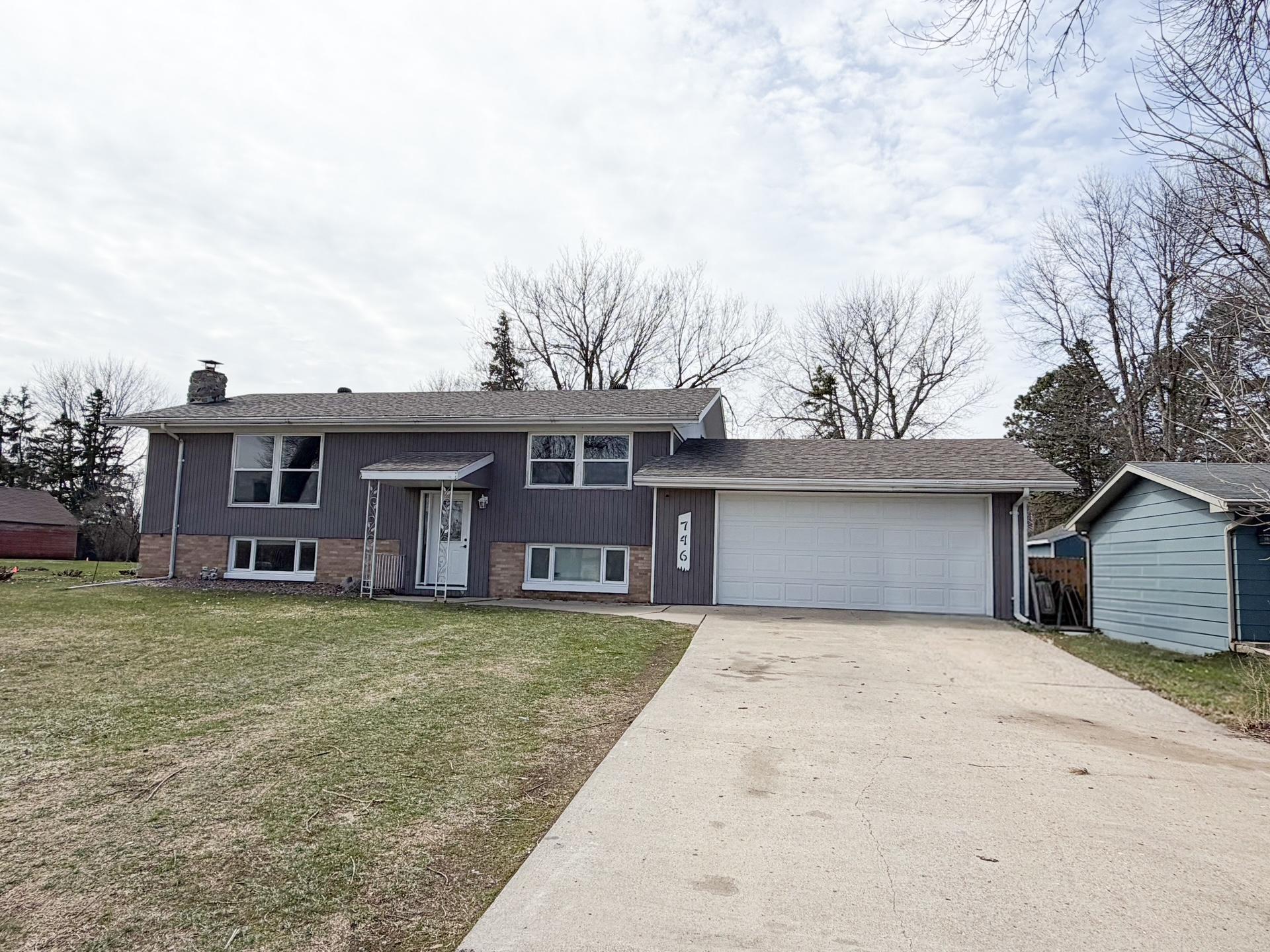 746 W Shore Drive