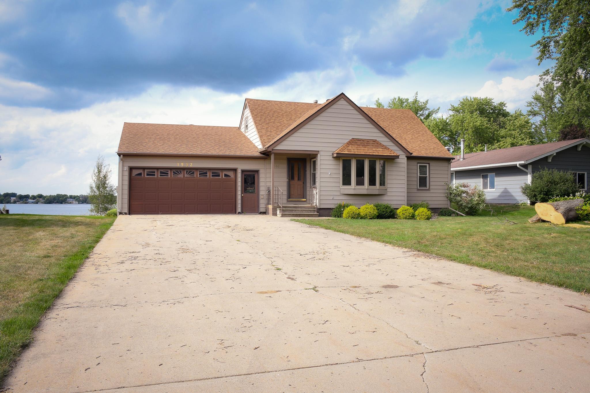 1532 S Shore Drive