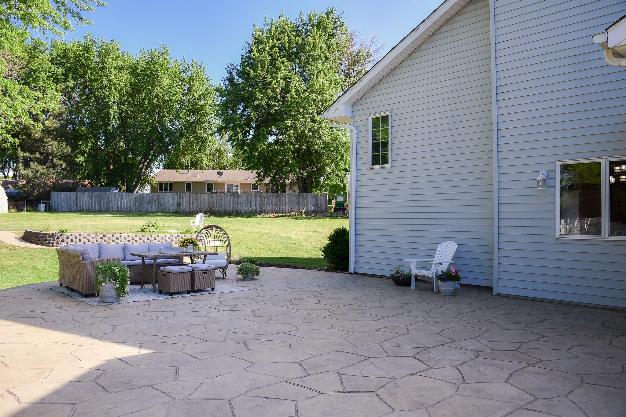 885 Briarwood Drive