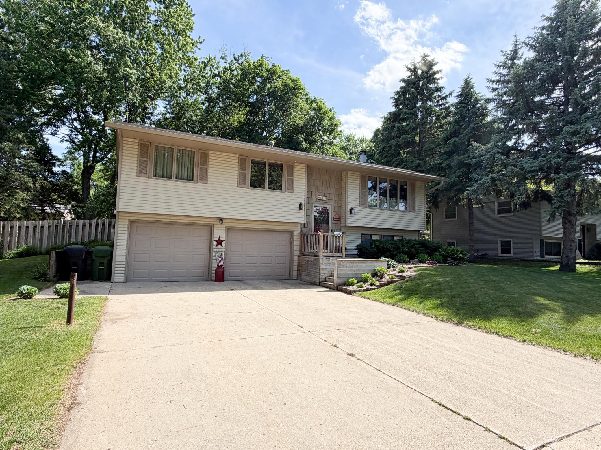1925 Driftwood Avenue