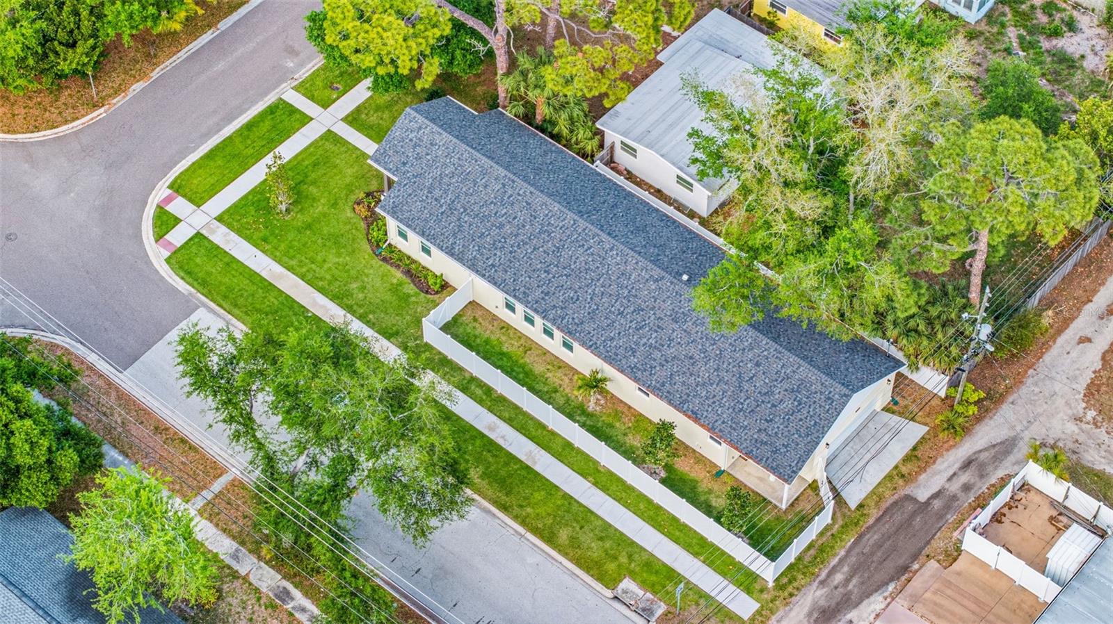 494 39TH AVE N