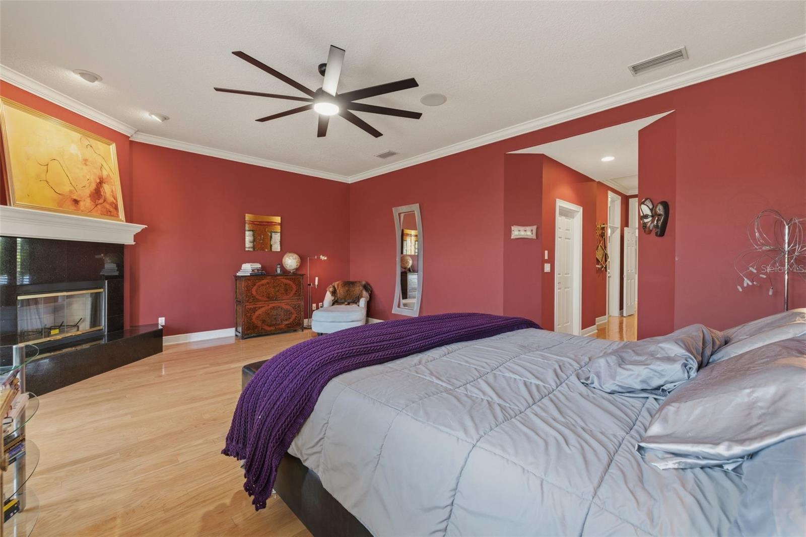 615 SAXONY BLVD
