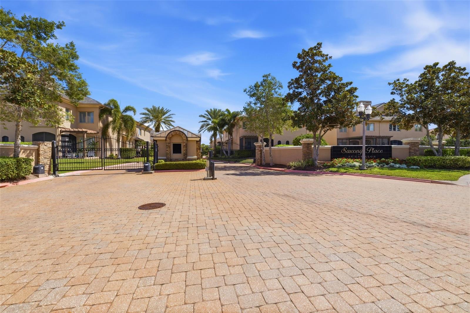 615 SAXONY BLVD