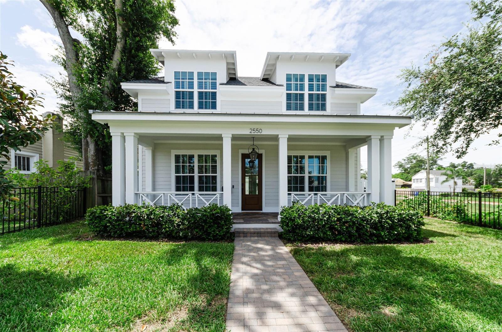 2550 DARTMOUTH AVE N