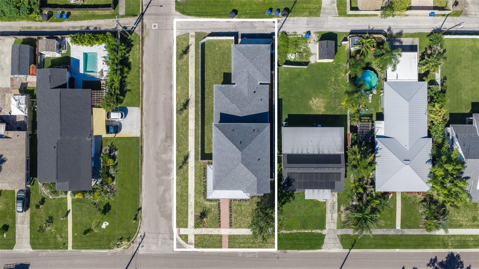 995 48TH AVE N