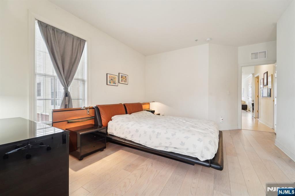 7706 Marine Road 117