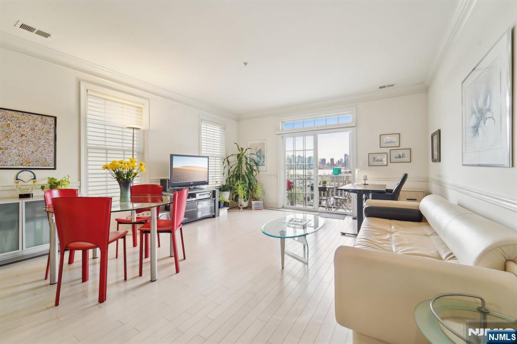 7706 Marine Road 117