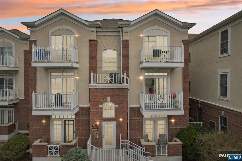 7706 Marine Road 117