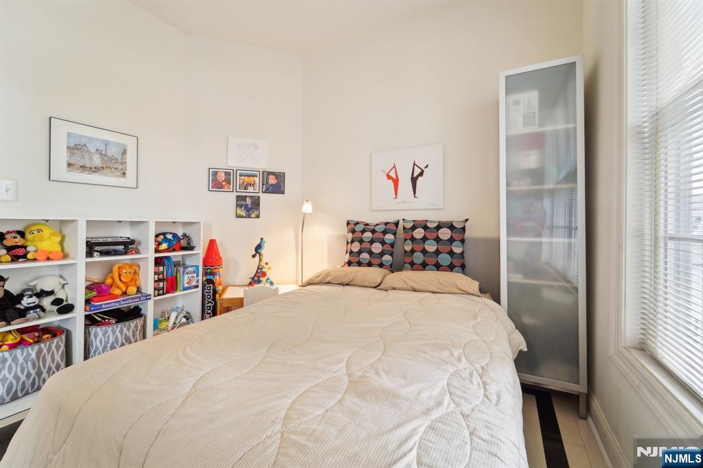 7706 Marine Road 117