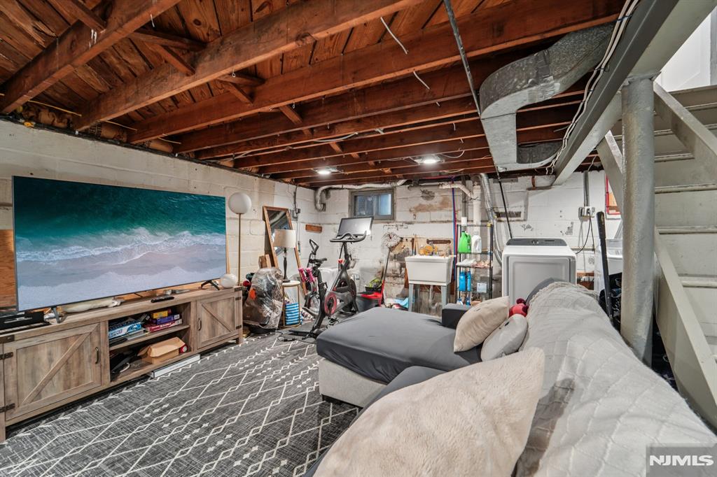 53 Hillcrest Drive