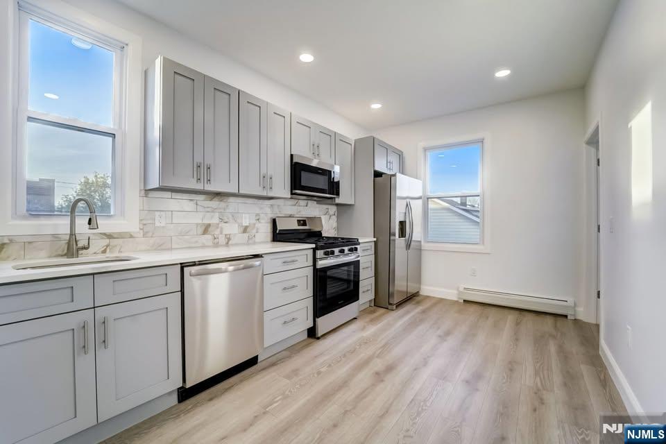 170 Front Street 1