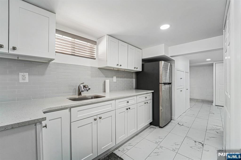 162 E Fairmount Avenue