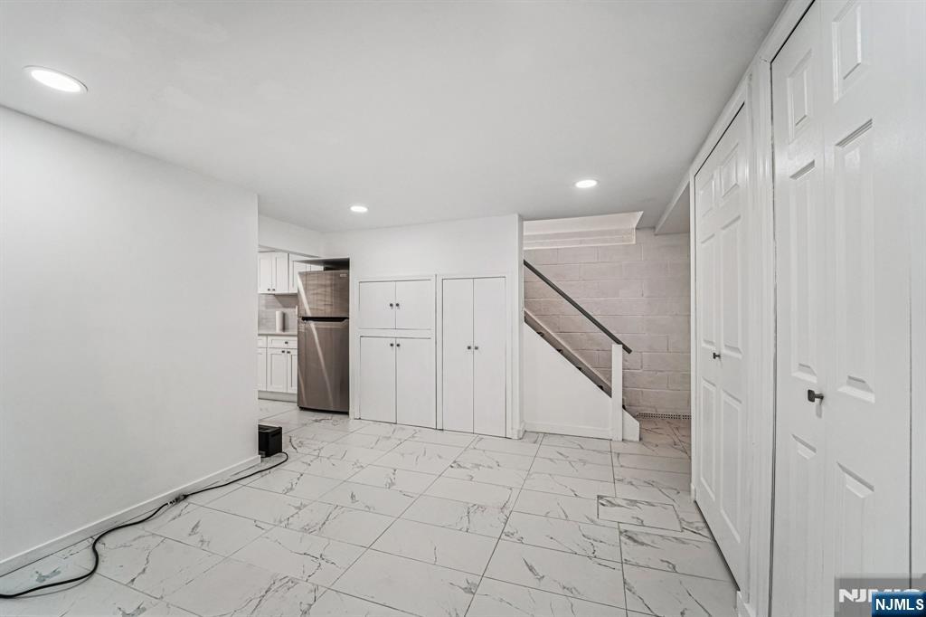 162 E Fairmount Avenue