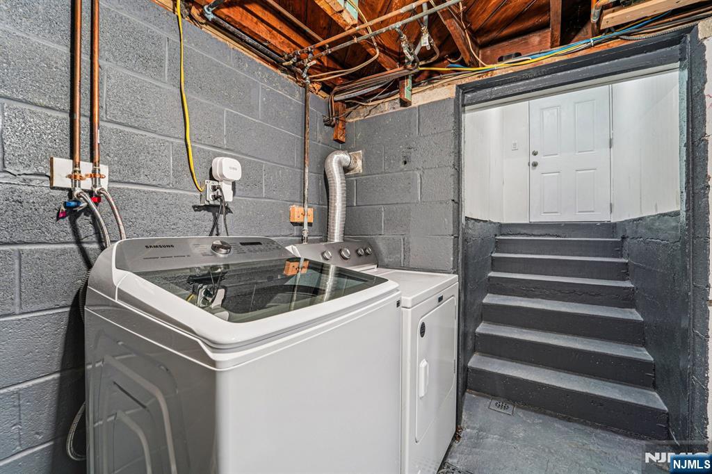 162 E Fairmount Avenue