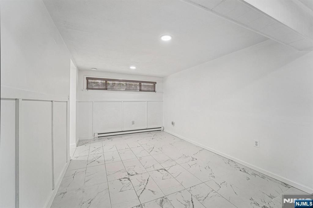 162 E Fairmount Avenue