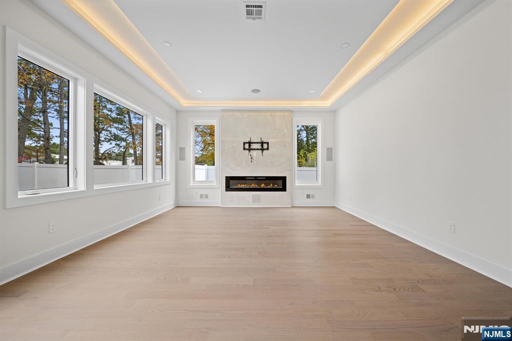 52 Congressional Parkway