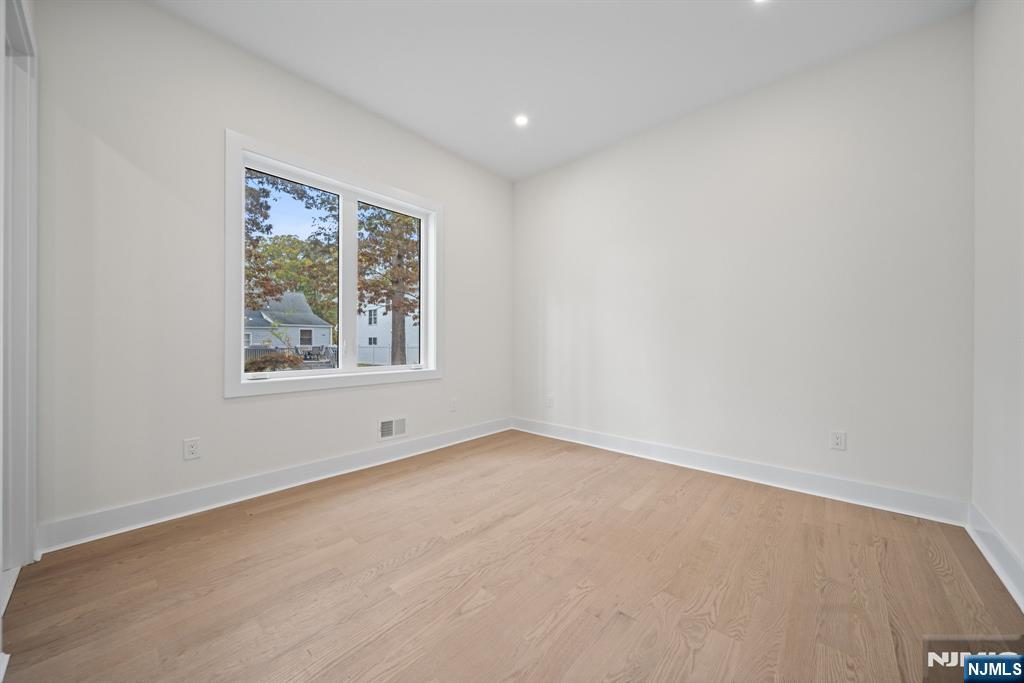 52 Congressional Parkway