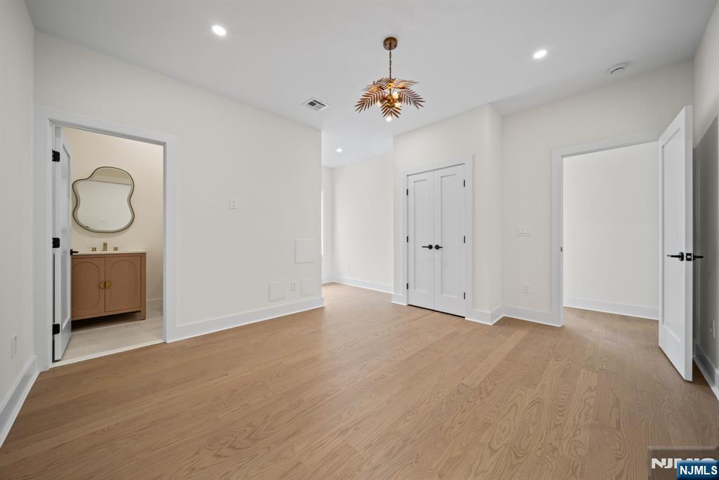 52 Congressional Parkway