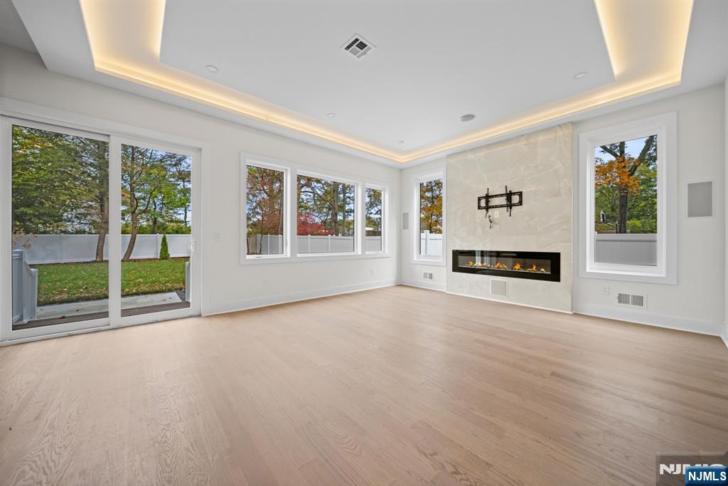 52 Congressional Parkway