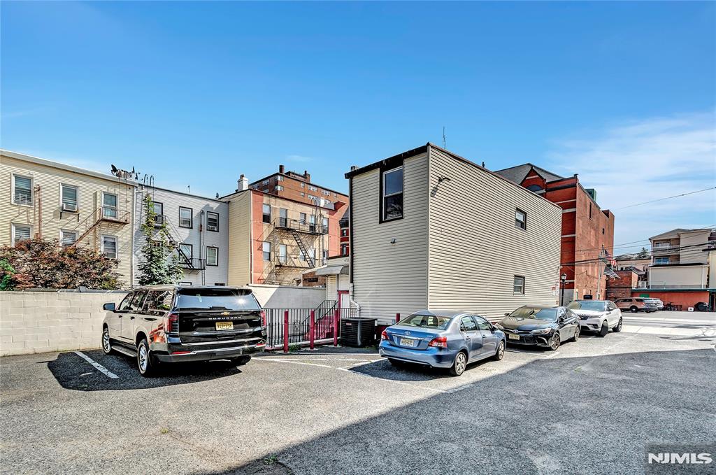 308 38th Street