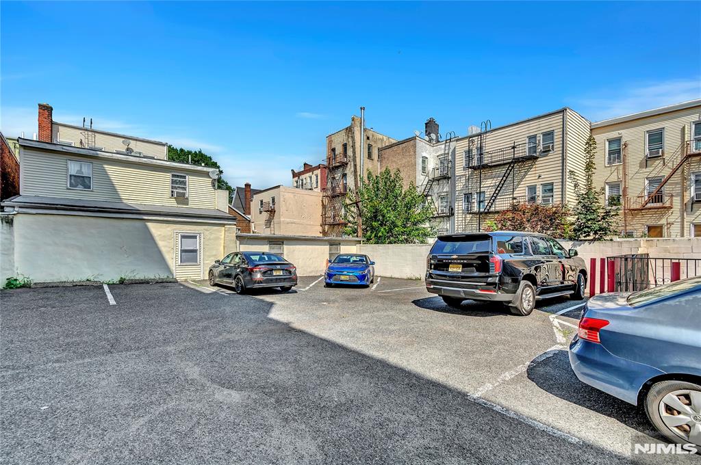 308 38th Street