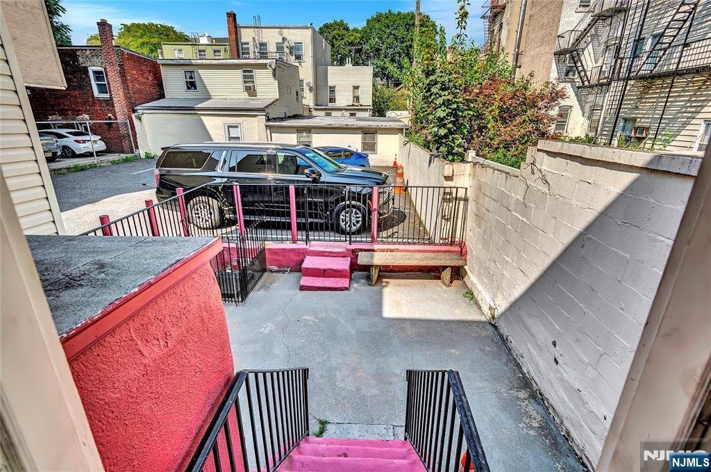 308 38th Street