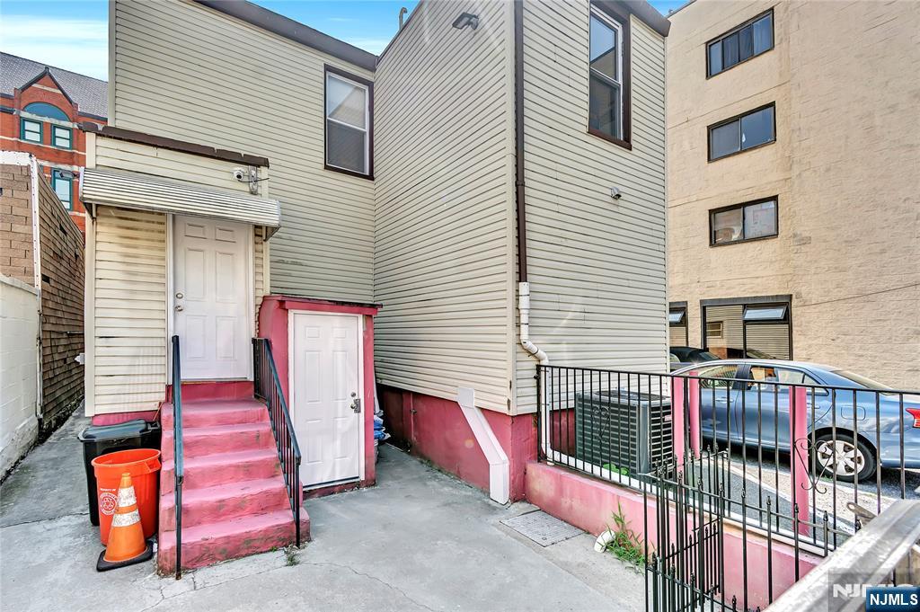 308 38th Street