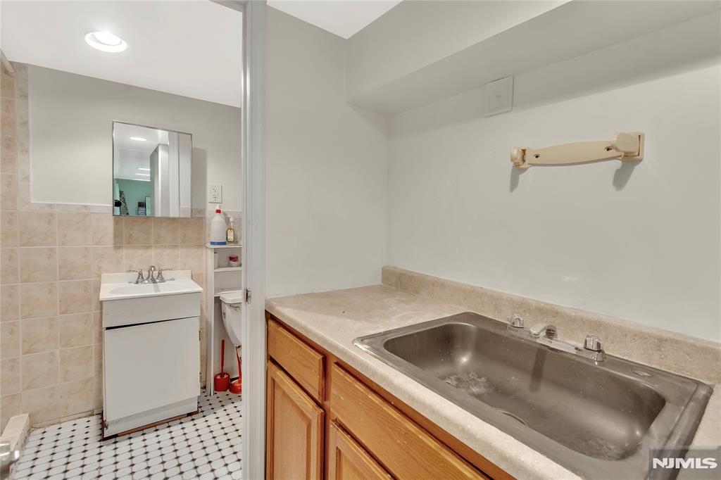 308 38th Street