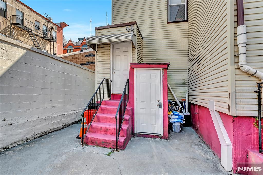 308 38th Street